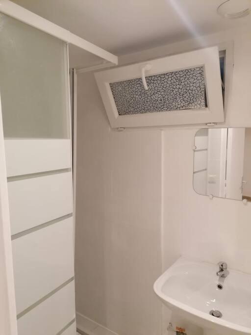 Superbe Logement Leilighet Drancy Eksteriør bilde