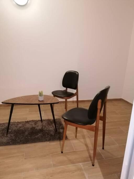 Superbe Logement Leilighet Drancy Eksteriør bilde