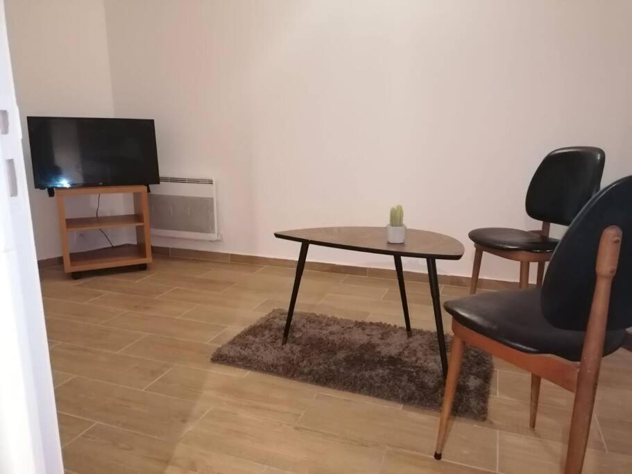 Superbe Logement Leilighet Drancy Eksteriør bilde